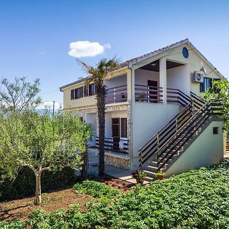 Apartment Matkos - With Garden And Terrace Nin Exterior photo